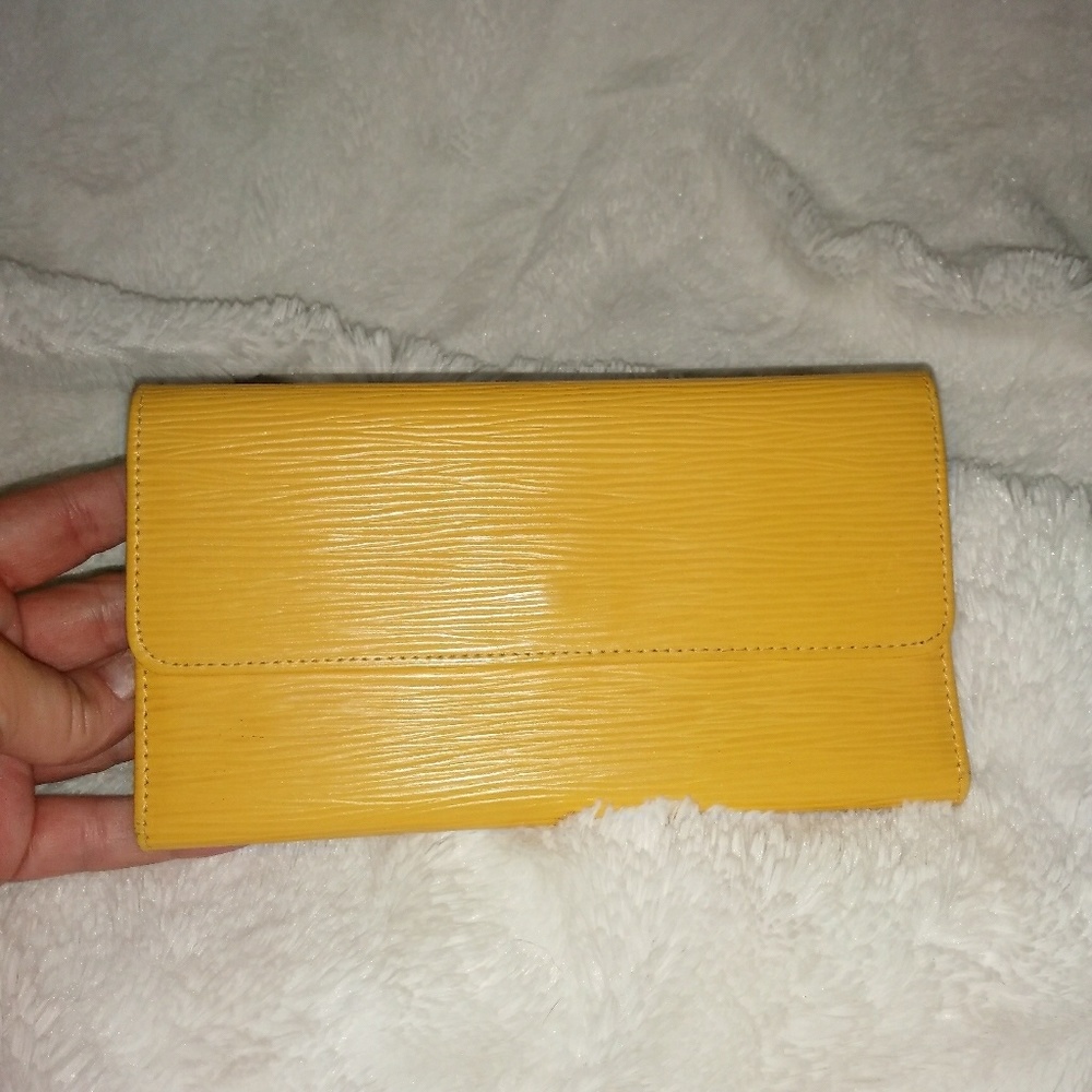 Authentic Louis Vuitton Wallet
